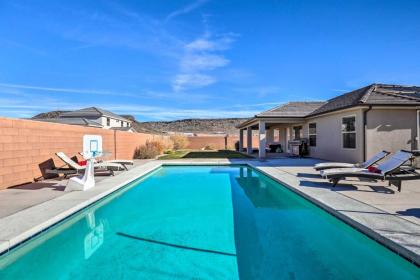 Hurricane Home with Private Pool Mtn Views! - image 1