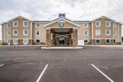 Cobblestone Hotel & Suites - Hutchinson