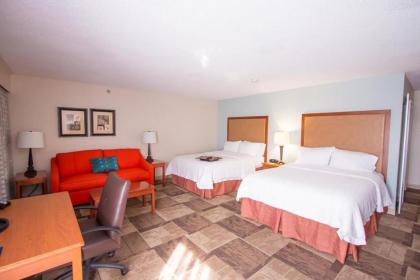 Hampton Inn Hutchinson - image 4