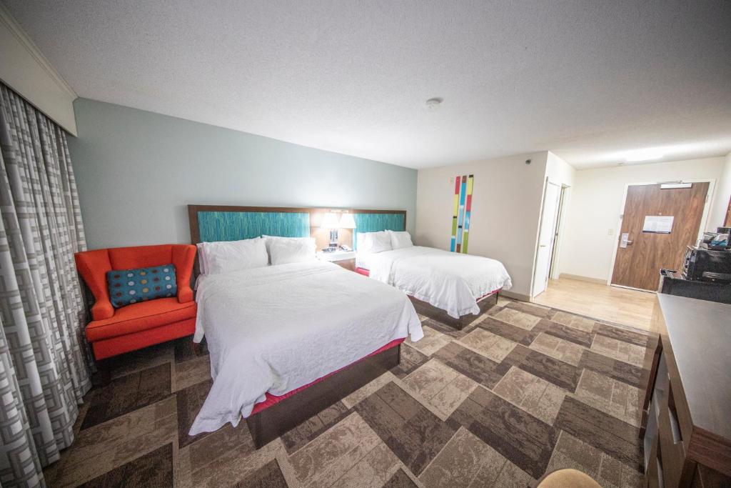 Hampton Inn Hutchinson - image 6