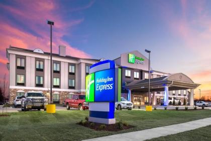 Holiday Inn Express Hutchison an IHG Hotel Hutchinson