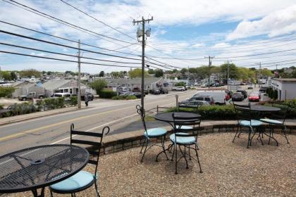 Cape Cod Harbor House Inn - image 10