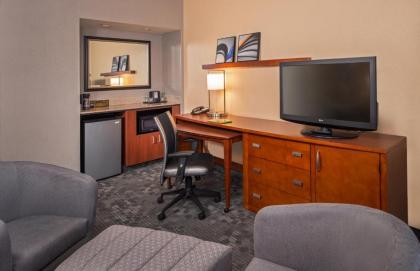 Courtyard by Marriott New Carrollton Landover - image 15