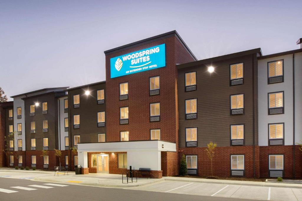 WoodSping Suites Washington DC East Arena Drive - main image