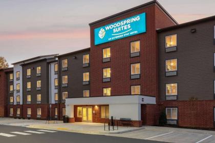 WoodSping Suites Washington DC East Arena Drive - image 12