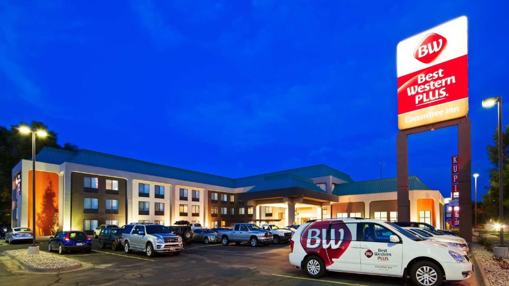 Best Western Plus CottonTree Inn - main image