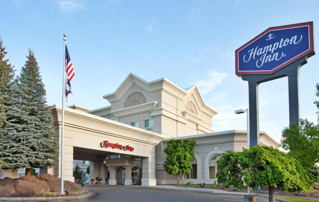 Hampton Inn Idaho Falls / Airport - main image