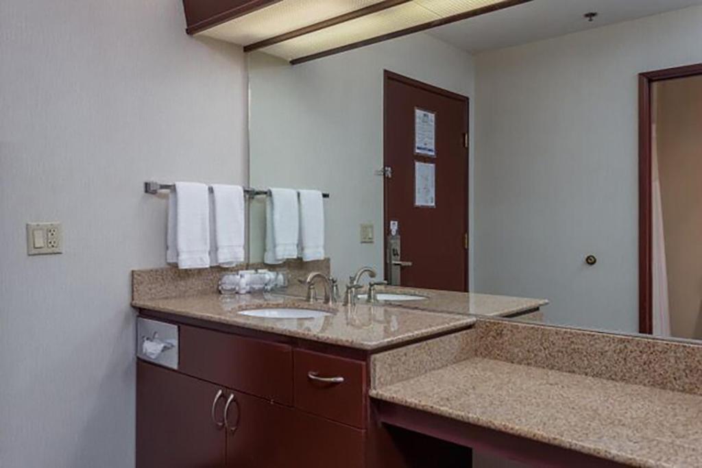 Shilo Inn Suites - Idaho Falls - image 3