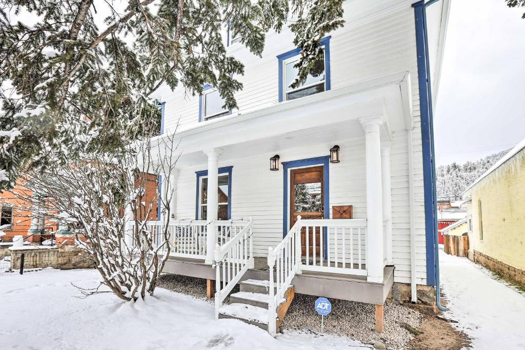 Historic Victorian Home in Dtwn Idaho Springs - image 2