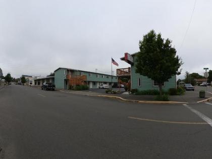 Col Pacific motel Ilwaco Washington