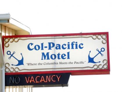 Col-Pacific Motel - image 2