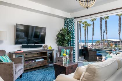 Ocean View 3 Bedrooms Condo just steps from the park pier & water! - image 15