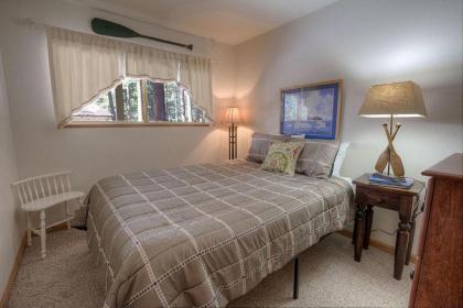 Whispering Wood by Lake Tahoe Accommodations - image 7