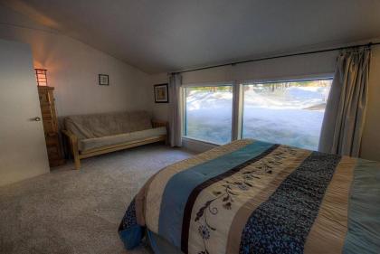 Blue Laulea by Lake Tahoe Accommodations - image 15