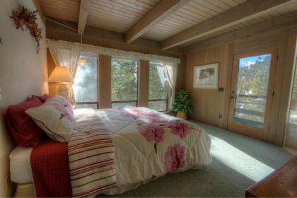 Tumbleweed Pines by Lake Tahoe Accommodations - image 10