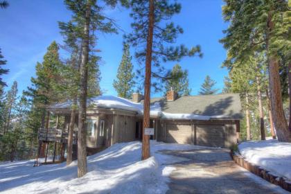 Tumbleweed Pines by Lake Tahoe Accommodations - image 2