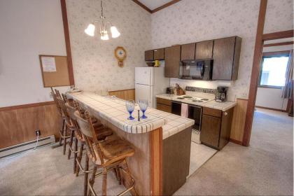 Brookstone Pines by Lake Tahoe Accommodations - image 12