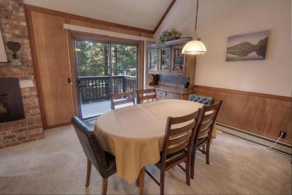 Brookstone Pines by Lake Tahoe Accommodations - image 15