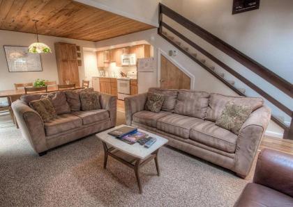 Cartwright Corner Condo by Lake Tahoe Accommodations - image 12