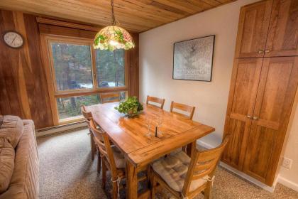 Cartwright Corner Condo by Lake Tahoe Accommodations - image 15