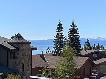 Dogs and Views by Lake Tahoe Accommodations - image 4