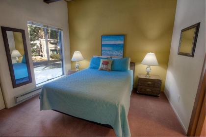 Sparrows Nest by Lake Tahoe Accommodations - image 12