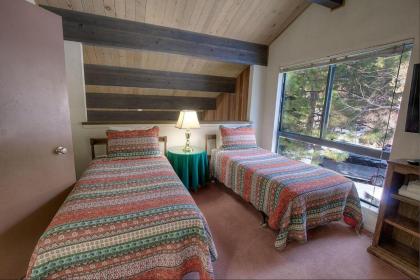 Sparrows Nest by Lake Tahoe Accommodations - image 13