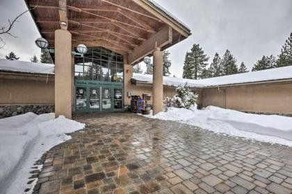 Inviting Cabin Less Than 3 Mi to Lake Tahoe and Skiing! - image 16