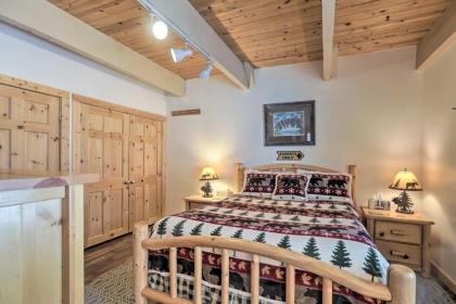 Inviting Cabin Less Than 3 Mi to Lake Tahoe and Skiing! - image 7