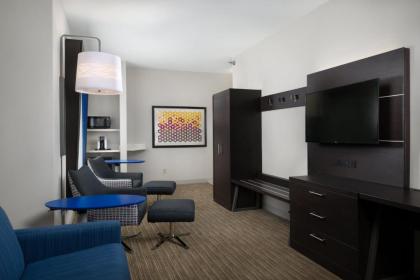 Holiday Inn Express Independence - Kansas City an IHG Hotel - image 8