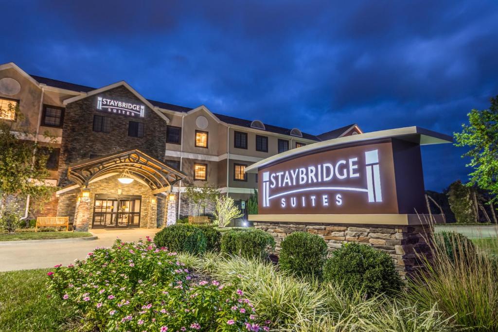 Staybridge Suites - Kansas City-Independence an IHG Hotel - main image