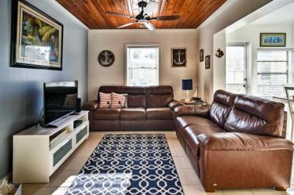 Indian Shores Cottage with Cabana   Steps to Beach