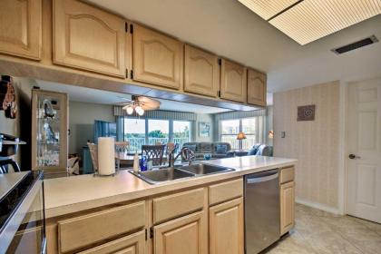 Indian Shores Condo with Balcony and Pool on the Beach! - image 18