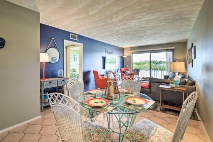 Indian Shores Condo with Balcony and Pool Access! - image 7