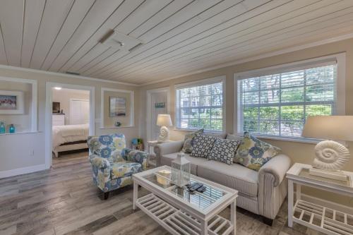 Coastal Dream Beach House home - image 3