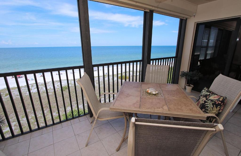 Reflections 507 by Florida Lifestyle Vacation Rentals - image 5