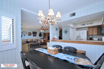 Gulfside Villas by Florida Lifestyle Vacation Rentals - image 17