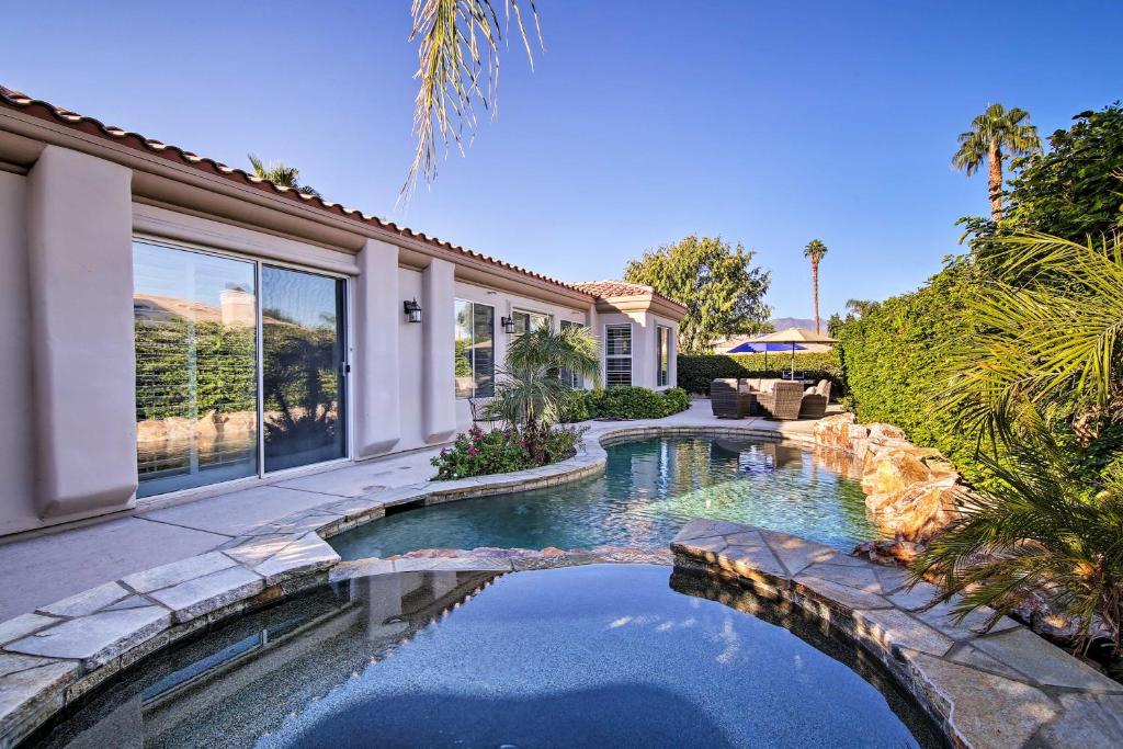 Indian Wells Home with Pool Hot Tub and Fire Pit - image 7