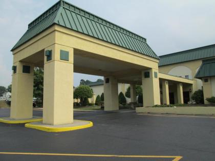 Ramada by Wyndham Indiana - image 5