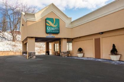 Quality Inn  Suites Indiana