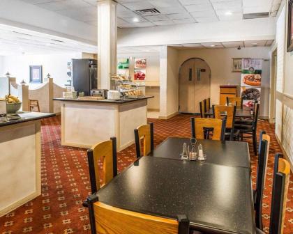 Quality Inn & Suites Indiana - image 11