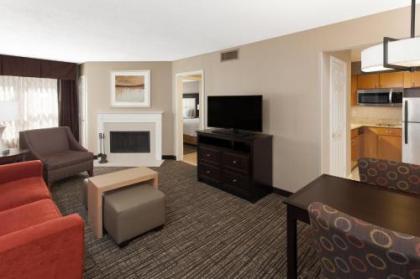 Homewood Suites by Hilton Indianapolis At The Crossing - image 4