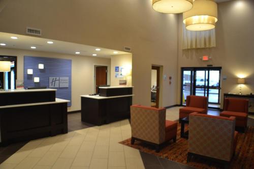 Holiday Inn Express Hotel & Suites Indianapolis W - Airport Area an IHG Hotel - image 5