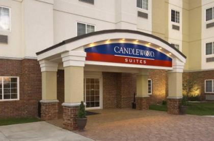 Candlewood Suites Indianapolis Northwest an IHG Hotel - image 4