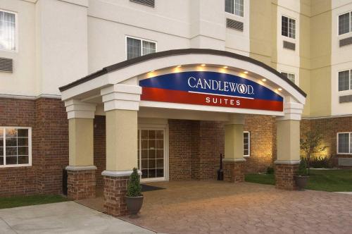 Candlewood Suites Indianapolis Northwest an IHG Hotel - image 4