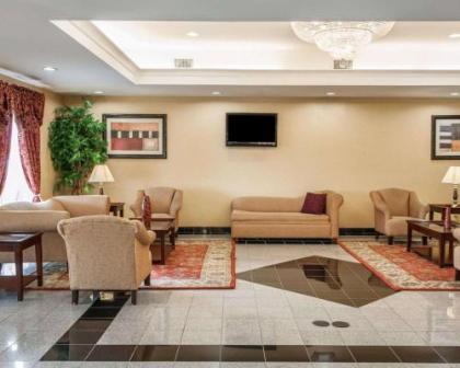 Comfort Suites near Indianapolis Airport - image 3