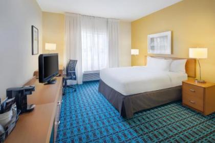 Fairfield Inn & Suites Indianapolis Airport - image 3