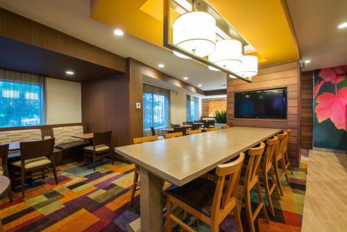 Fairfield Inn & Suites Indianapolis Northwest - image 5