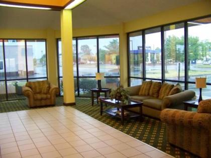 Days Inn by Wyndham Indianapolis Northeast - image 2