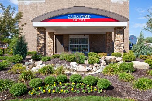 Candlewood Suites Indianapolis Airport an IHG Hotel - main image